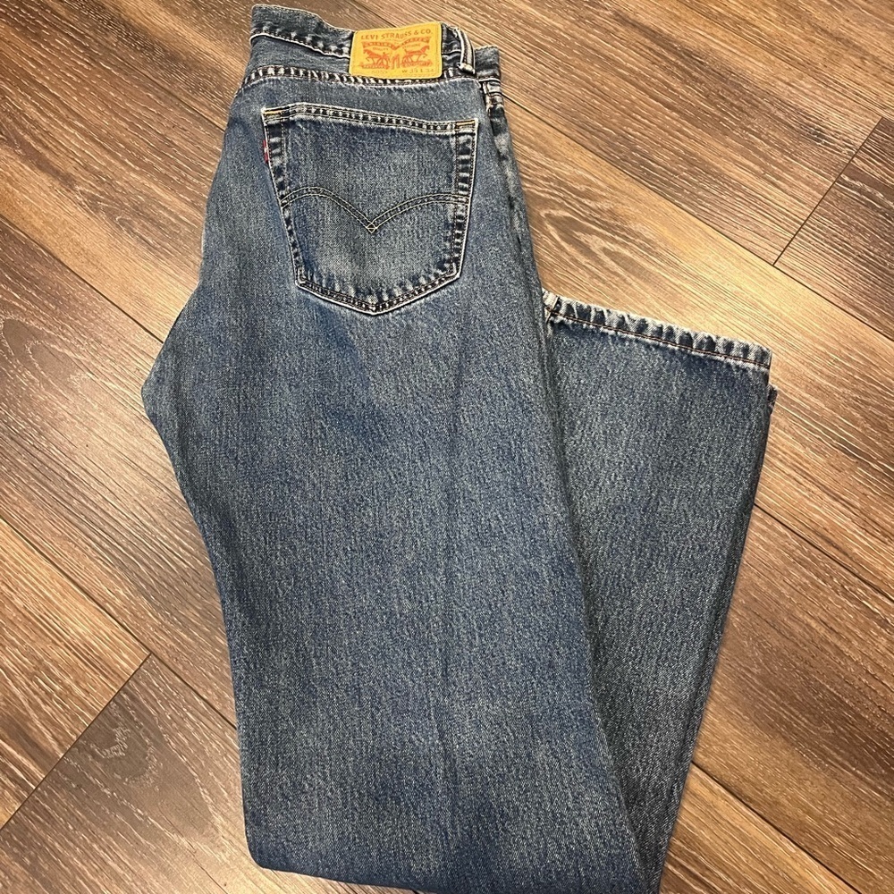 Levi's Men's 505 36x34 straight leg medium wash